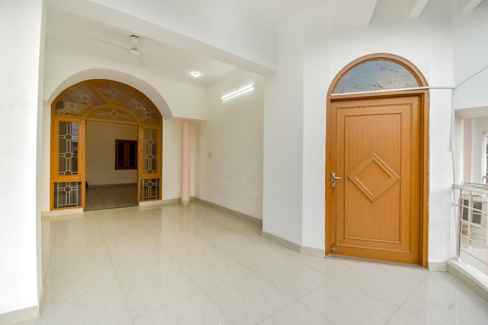 Hotel O Kusum Lodge Pandu Esterno foto