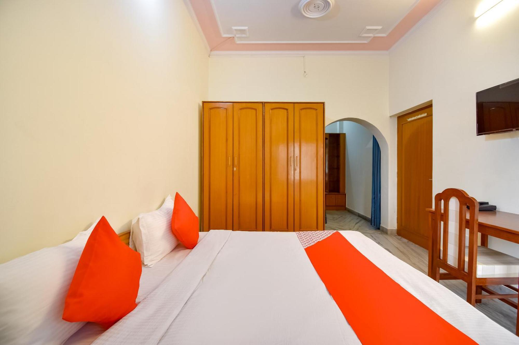 Hotel O Kusum Lodge Pandu Esterno foto
